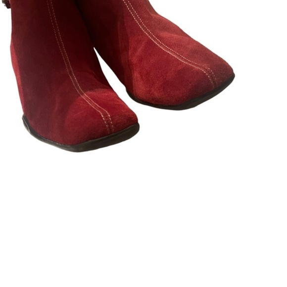 Aerosoles Ankle Boots with Heels Cranberry size 7 1/2B NWOT - Picture 6 of 6